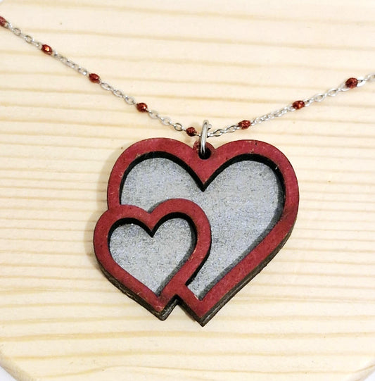Pendentif femme acier inoxydable et bois, coeur rouge et argent, idée cadeau femme ou jeune, cadeau anniversaire ou St Valentin
